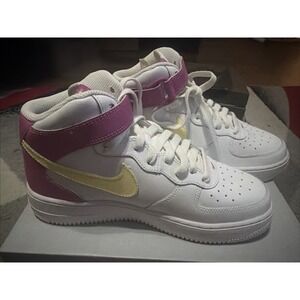 NIB NIKE AIR FORCE 1 MID LE Summit White/Citron Tint/Fuchsia 7Y
